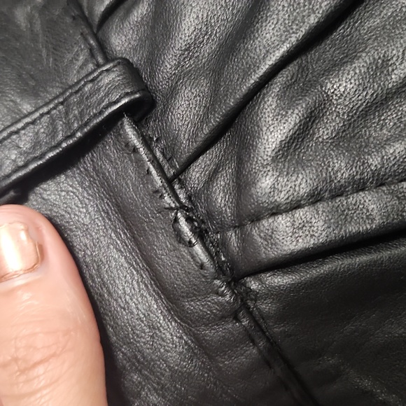 Vintage Cedars Petites High Rise Black Leather Pleated Trousers Tapered Pants - Picture 13 of 15